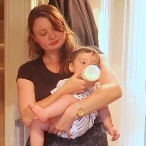 Dr Kelly bottle-feeding her baby with a Minbie bottle